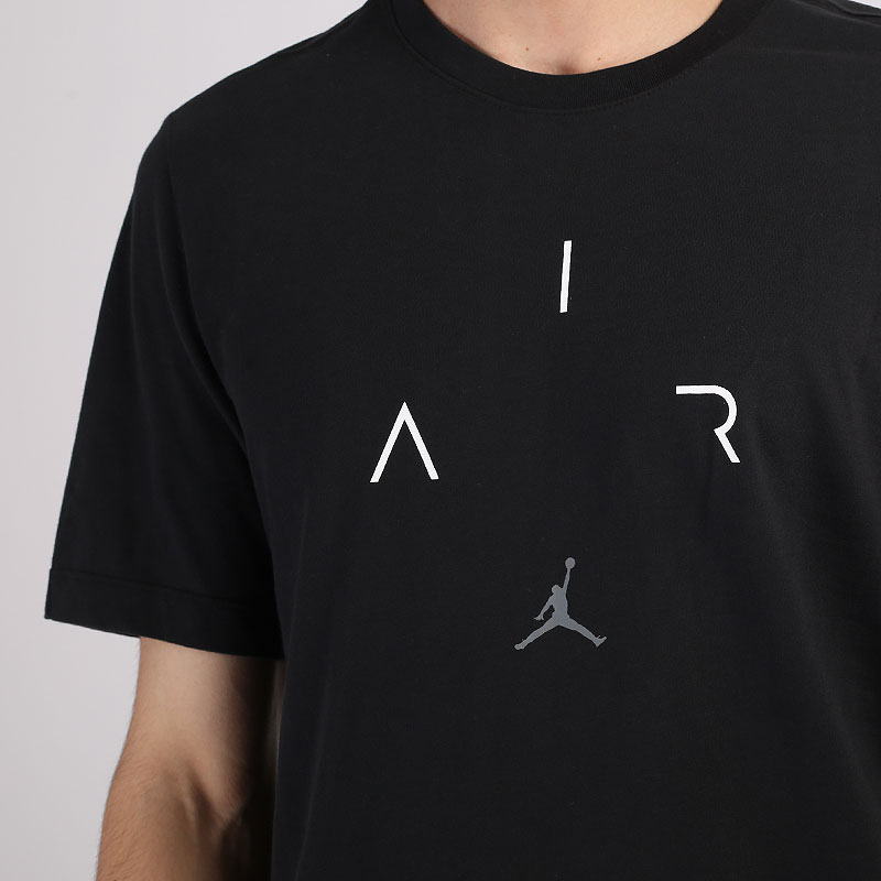 мужская черная футболка Jordan Air Short-Sleeve Crew CN3575-010 - цена, описание, фото 2